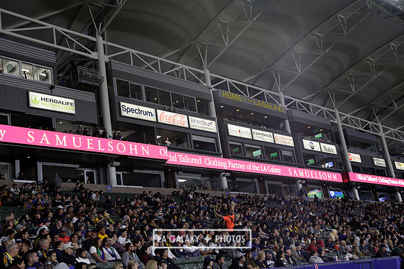 060219_LAGalaxyvsRevolution_GA_4453