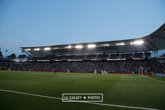 060219_LAGalaxyvsRevolution_GA_4516