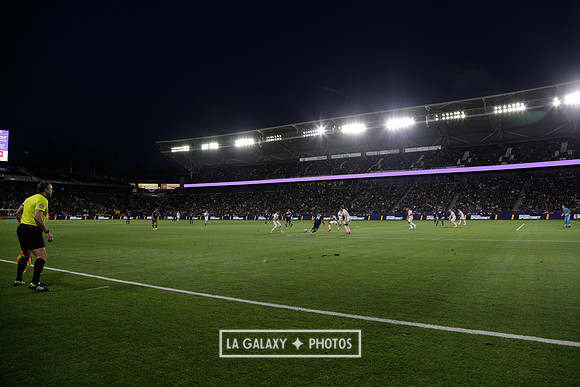 060219_LAGalaxyvsRevolution_GA_4404