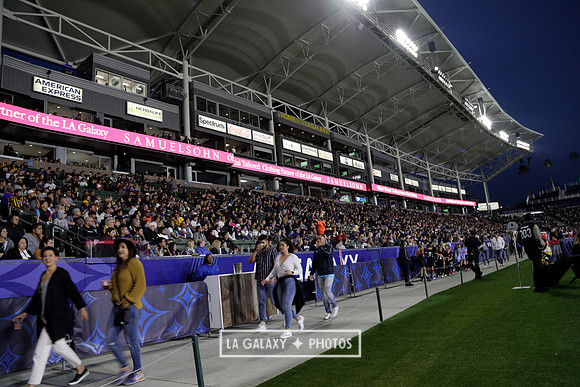 060219_LAGalaxyvsRevolution_GA_4442