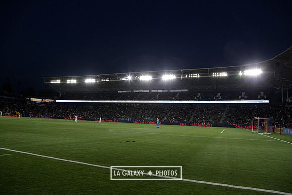 060219_LAGalaxyvsRevolution_GA_4260