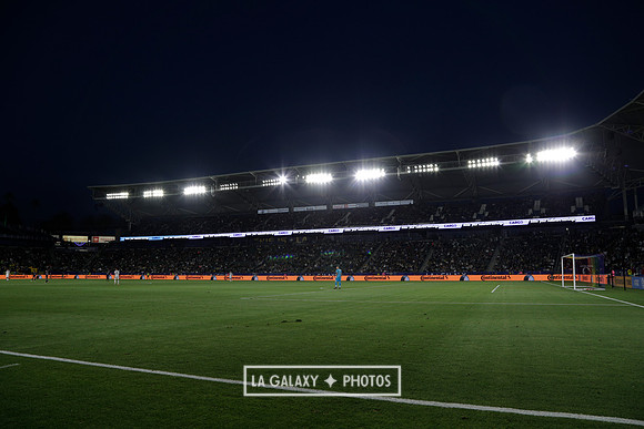 060219_LAGalaxyvsRevolution_GA_4286