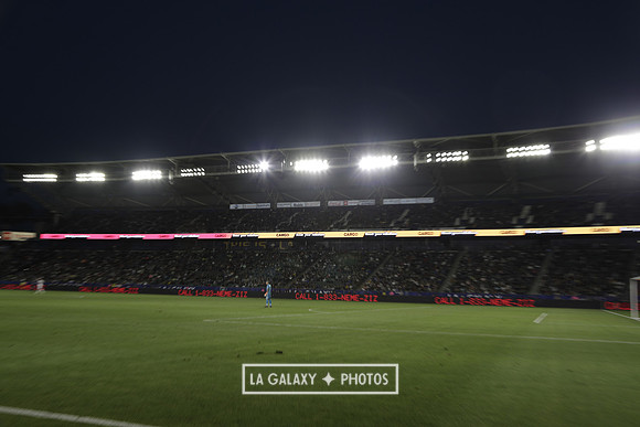 060219_LAGalaxyvsRevolution_GA_4228