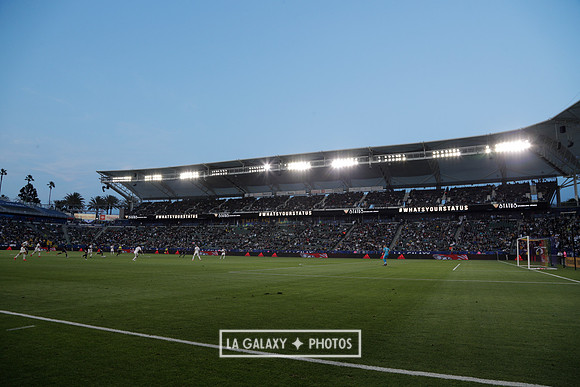 060219_LAGalaxyvsRevolution_GA_4511