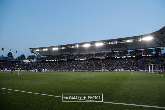 060219_LAGalaxyvsRevolution_GA_4539