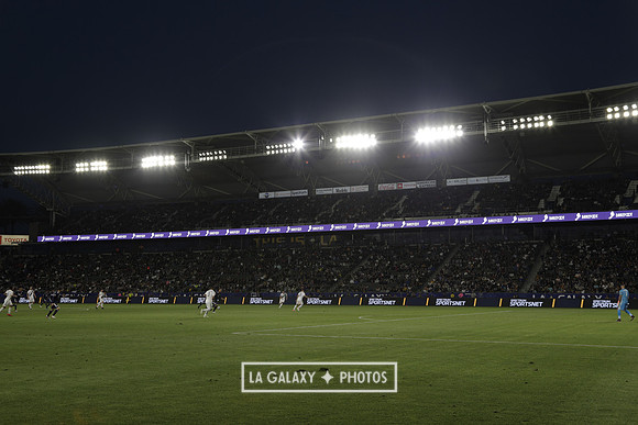 060219_LAGalaxyvsRevolution_GA_4216