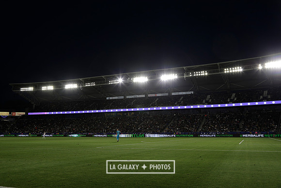 060219_LAGalaxyvsRevolution_GA_4382