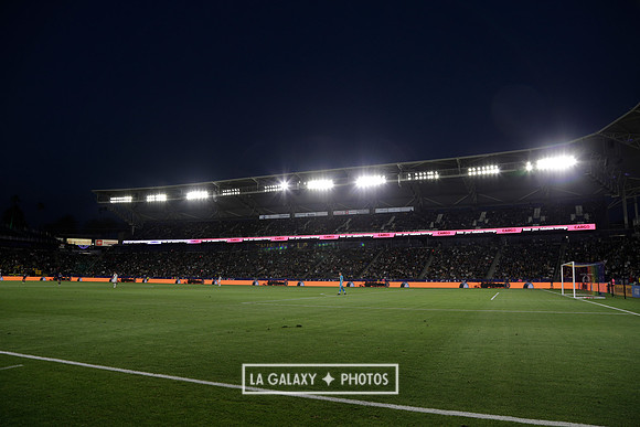 060219_LAGalaxyvsRevolution_GA_4274
