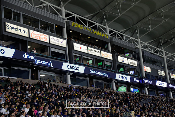060219_LAGalaxyvsRevolution_GA_4255