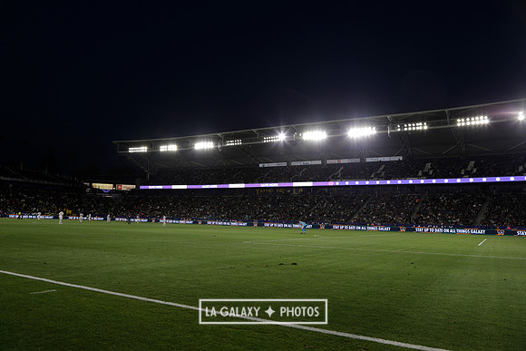 060219_LAGalaxyvsRevolution_GA_4349