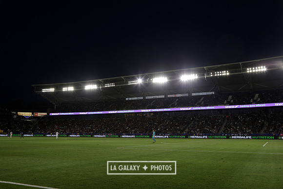 060219_LAGalaxyvsRevolution_GA_4369