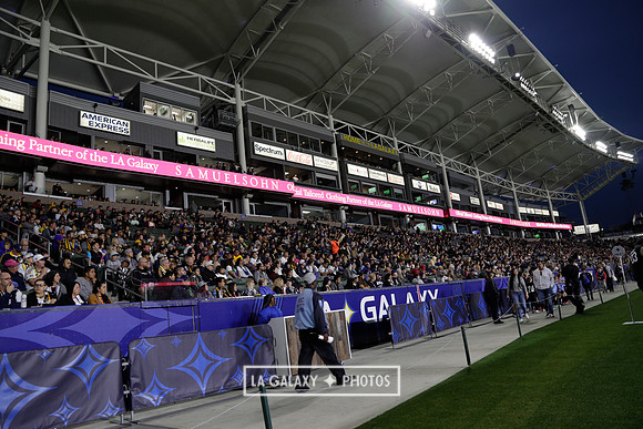 060219_LAGalaxyvsRevolution_GA_4458