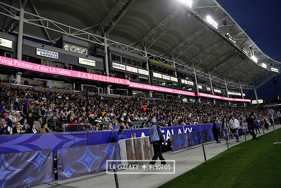 060219_LAGalaxyvsRevolution_GA_4464