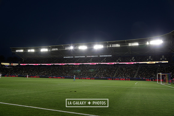060219_LAGalaxyvsRevolution_GA_4238