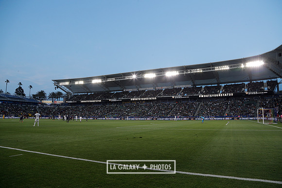 060219_LAGalaxyvsRevolution_GA_4536