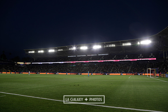 060219_LAGalaxyvsRevolution_GA_4277