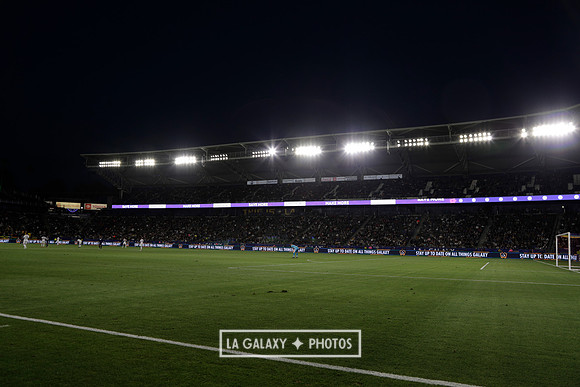 060219_LAGalaxyvsRevolution_GA_4356