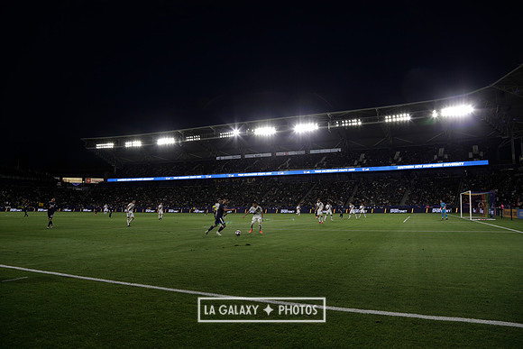 060219_LAGalaxyvsRevolution_GA_4414