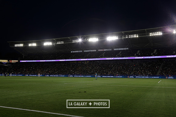 060219_LAGalaxyvsRevolution_GA_4336