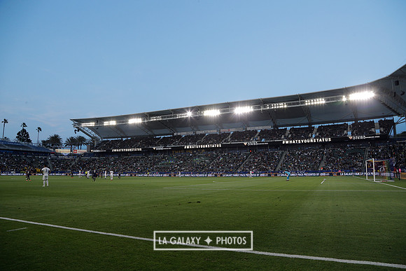 060219_LAGalaxyvsRevolution_GA_4540