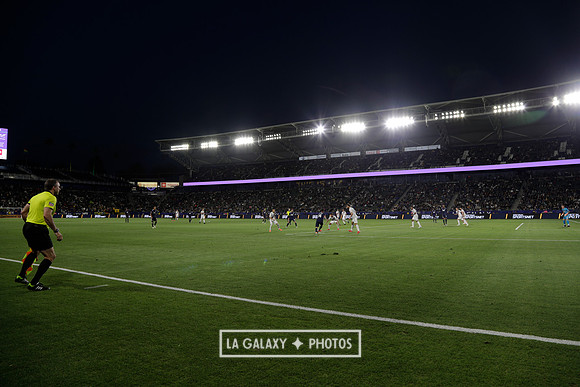 060219_LAGalaxyvsRevolution_GA_4403