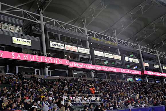 060219_LAGalaxyvsRevolution_GA_4456