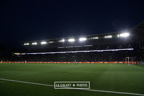 060219_LAGalaxyvsRevolution_GA_4284