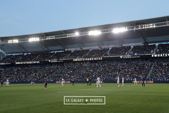 060219_LAGalaxyvsRevolution_GA_4525