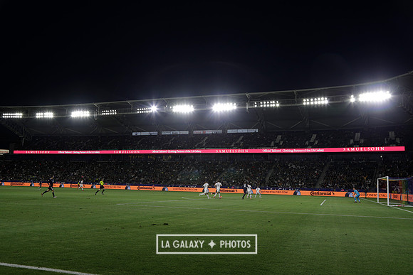 060219_LAGalaxyvsRevolution_GA_4477