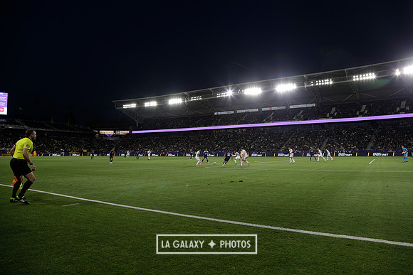 060219_LAGalaxyvsRevolution_GA_4405