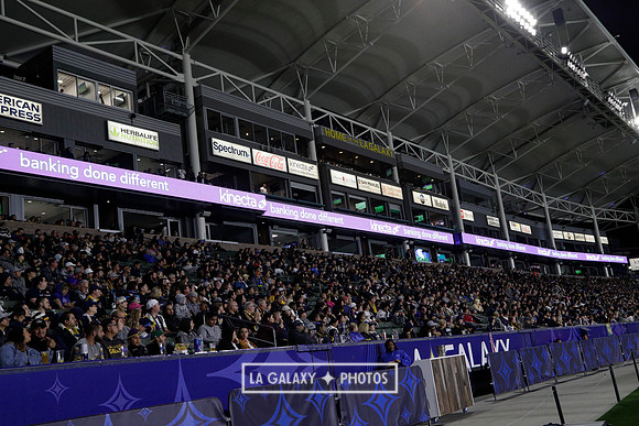 060219_LAGalaxyvsRevolution_GA_4508