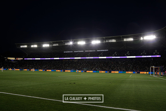 060219_LAGalaxyvsRevolution_GA_4367