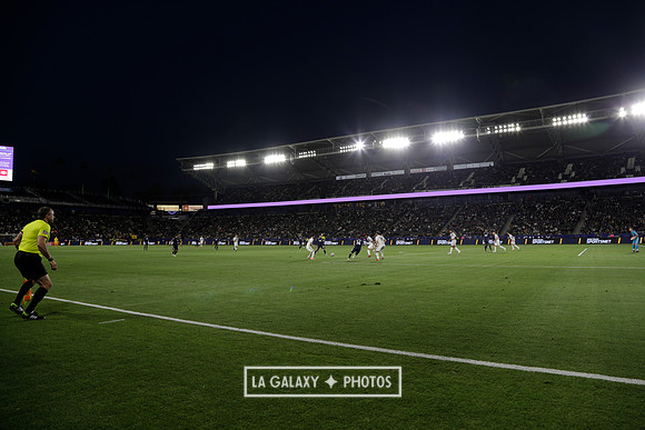 060219_LAGalaxyvsRevolution_GA_4406