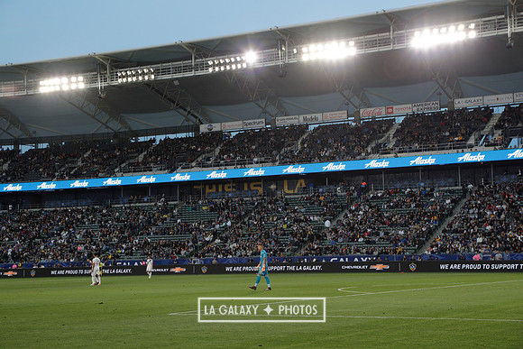 060219_LAGalaxyvsRevolution_GA_4545