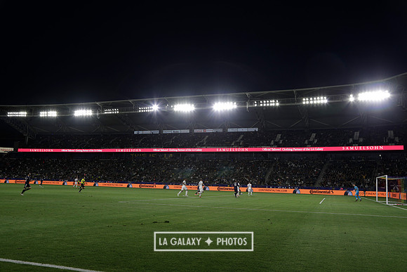 060219_LAGalaxyvsRevolution_GA_4474