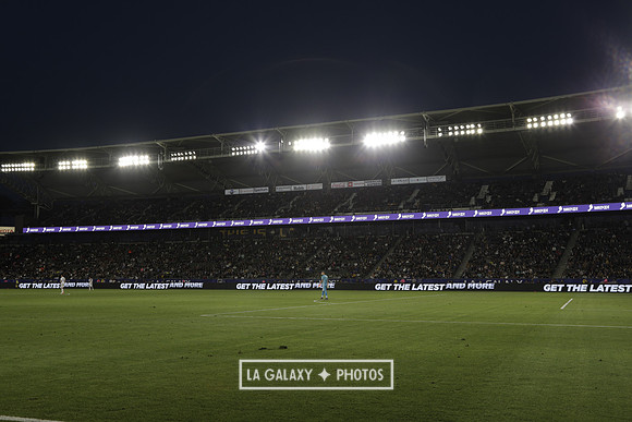 060219_LAGalaxyvsRevolution_GA_4223