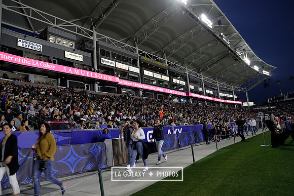 060219_LAGalaxyvsRevolution_GA_4445