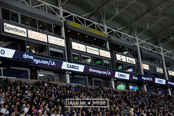 060219_LAGalaxyvsRevolution_GA_4257