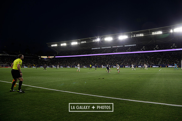 060219_LAGalaxyvsRevolution_GA_4398