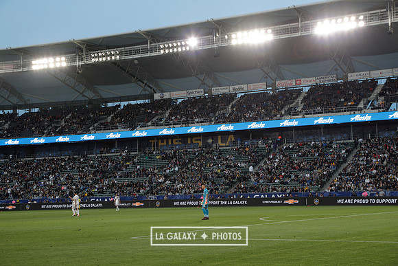 060219_LAGalaxyvsRevolution_GA_4544