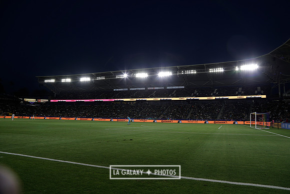 060219_LAGalaxyvsRevolution_GA_4302