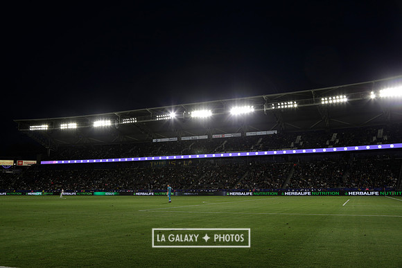 060219_LAGalaxyvsRevolution_GA_4380
