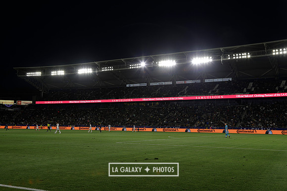 060219_LAGalaxyvsRevolution_GA_4424