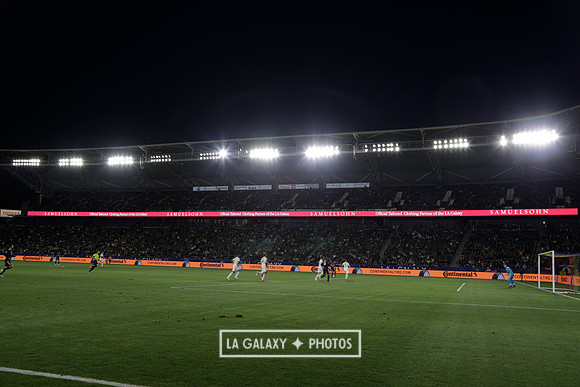 060219_LAGalaxyvsRevolution_GA_4471