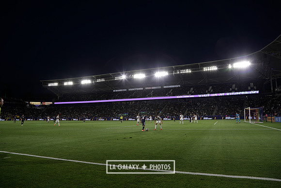 060219_LAGalaxyvsRevolution_GA_4389