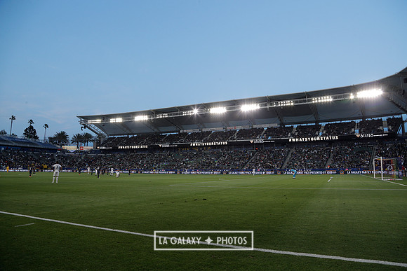 060219_LAGalaxyvsRevolution_GA_4532