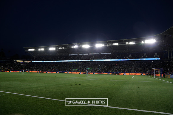 060219_LAGalaxyvsRevolution_GA_4298