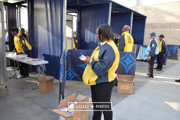 060219_LAGalaxy_vs_NERevolution_SC0117
