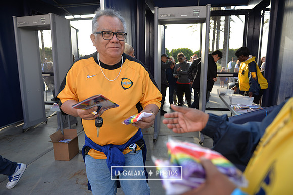 060219_LAGalaxy_vs_NERevolution_SC0133
