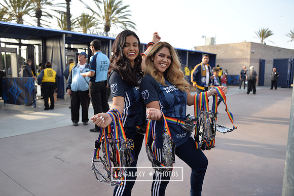 060219_LAGalaxy_vs_NERevolution_SC0149